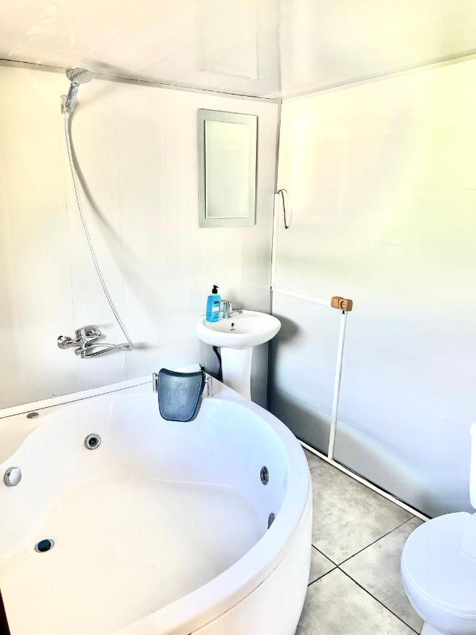 Hotel Mtirala Glamping à Chakvistavi Extérieur photo